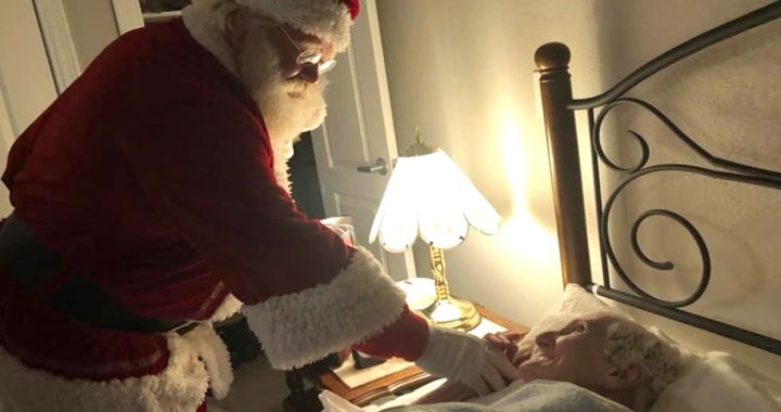 Michael Kerr as Santa