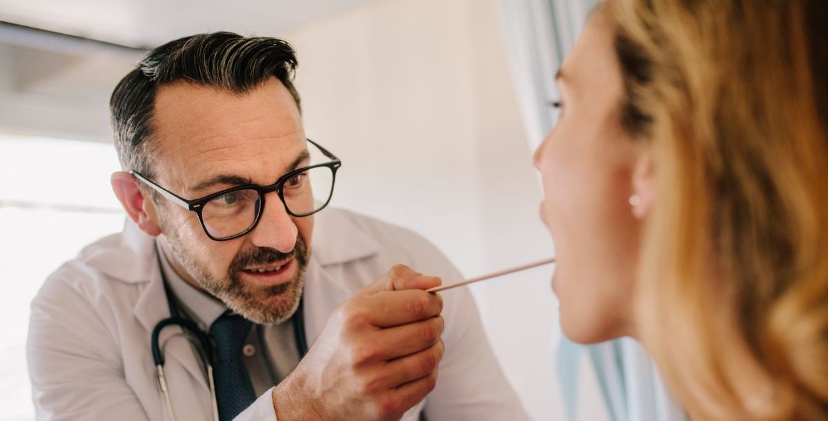 is laryngitis contagious